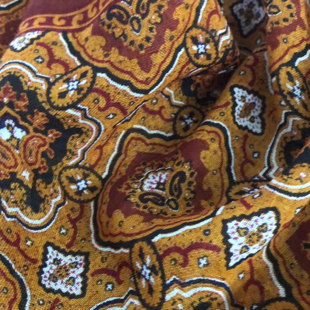VTG Hattie Carnegie Paisley Wool Scarf/Wrap Square - Picture 3 of 7